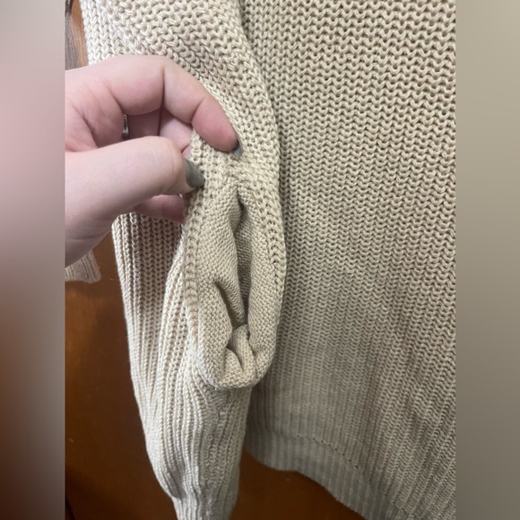 Cream Sweater with pockets - Picture 4 of 4